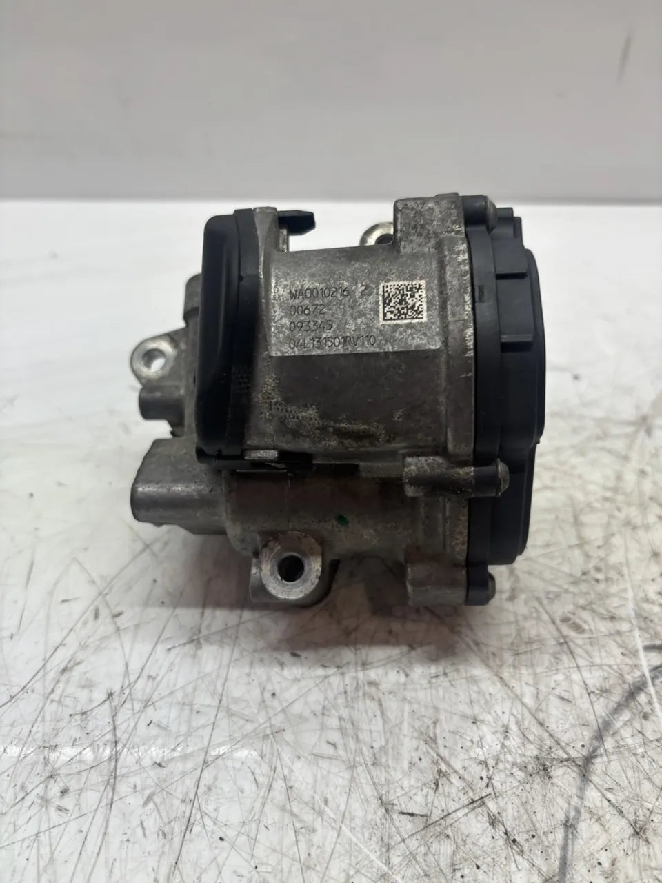 Válvula EGR Volkswagen Skoda Caddy Yeti 2.0 TDI DFSB DFS 04L131501P