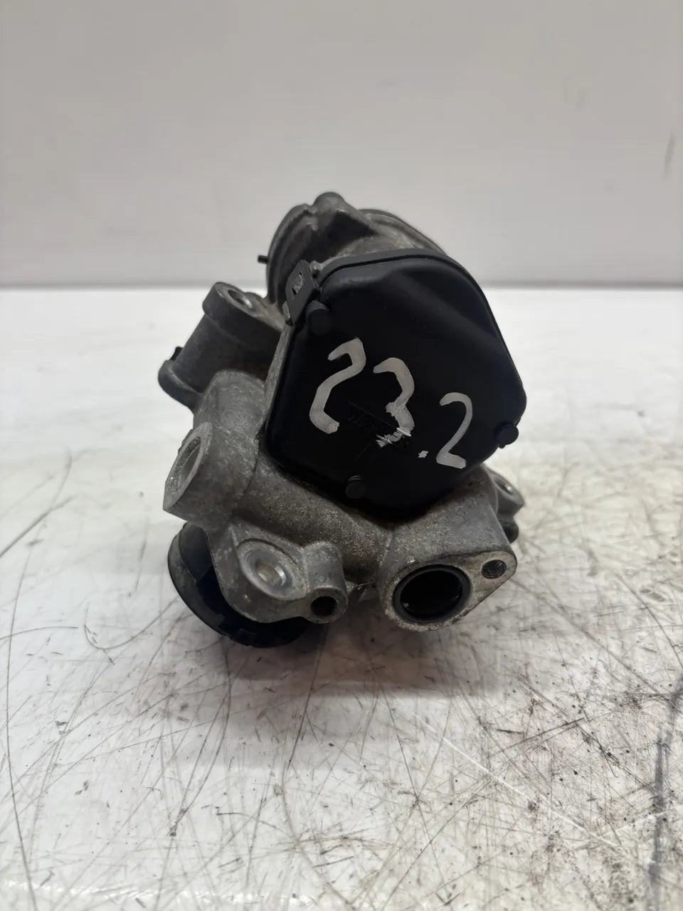 Válvula EGR Volkswagen Skoda Caddy Yeti 2.0 TDI DFSB DFS 04L131501P