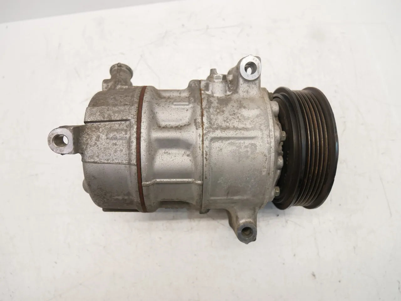 Compresor de aire acondicionado Opel Astra K Mokka X 1.6 CDTI LWV B16DTU B16 39034464