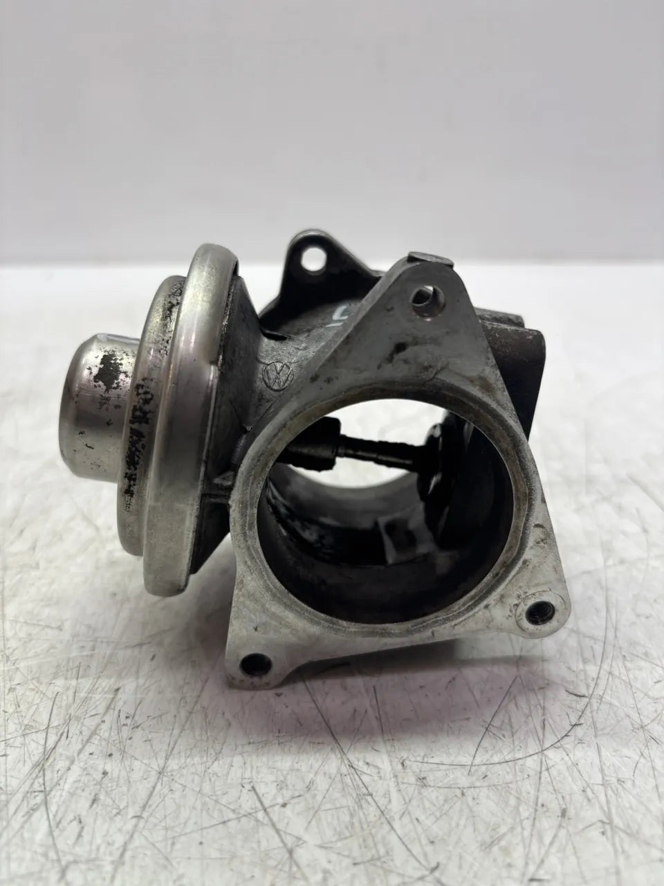 Válvula EGR Mitsubishi Outlander II 2.0 DI-D BSY 038129637D