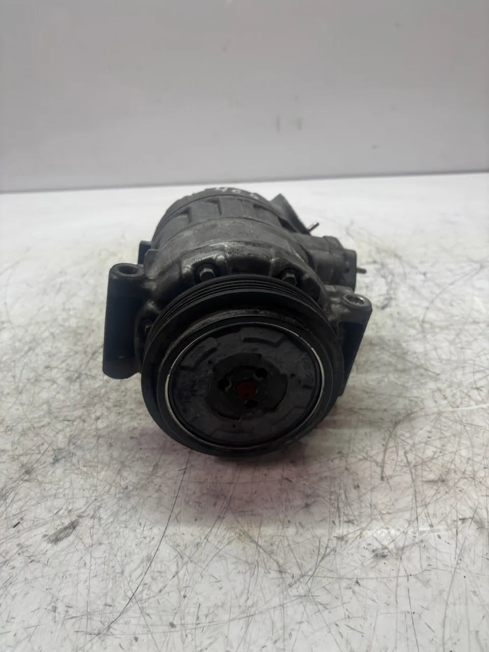 Compresor de aire acondicionado BMW X5 E70 4.4 xDrive 50i N63B44A N63 9192317