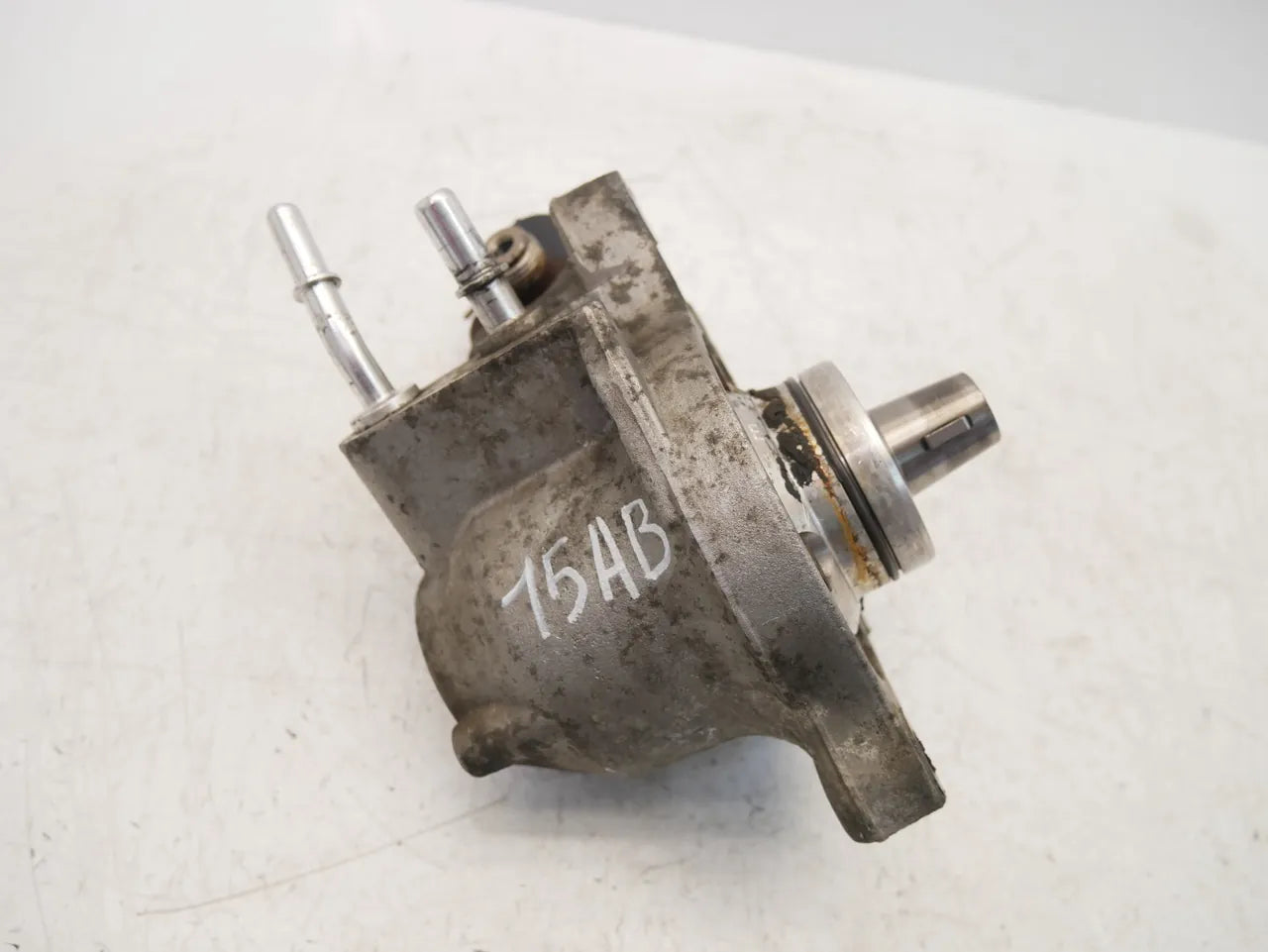 Bomba de alta presión Ford Transit V363 2.0 EcoBlue YMF6 GK2Q-9B395-AA