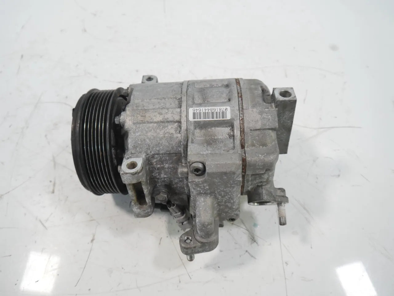 Compresor de aire acondicionado Nissan GT-R GTR Nismo R35 3.8 V6 VR38DETT VR38 92600JF01A