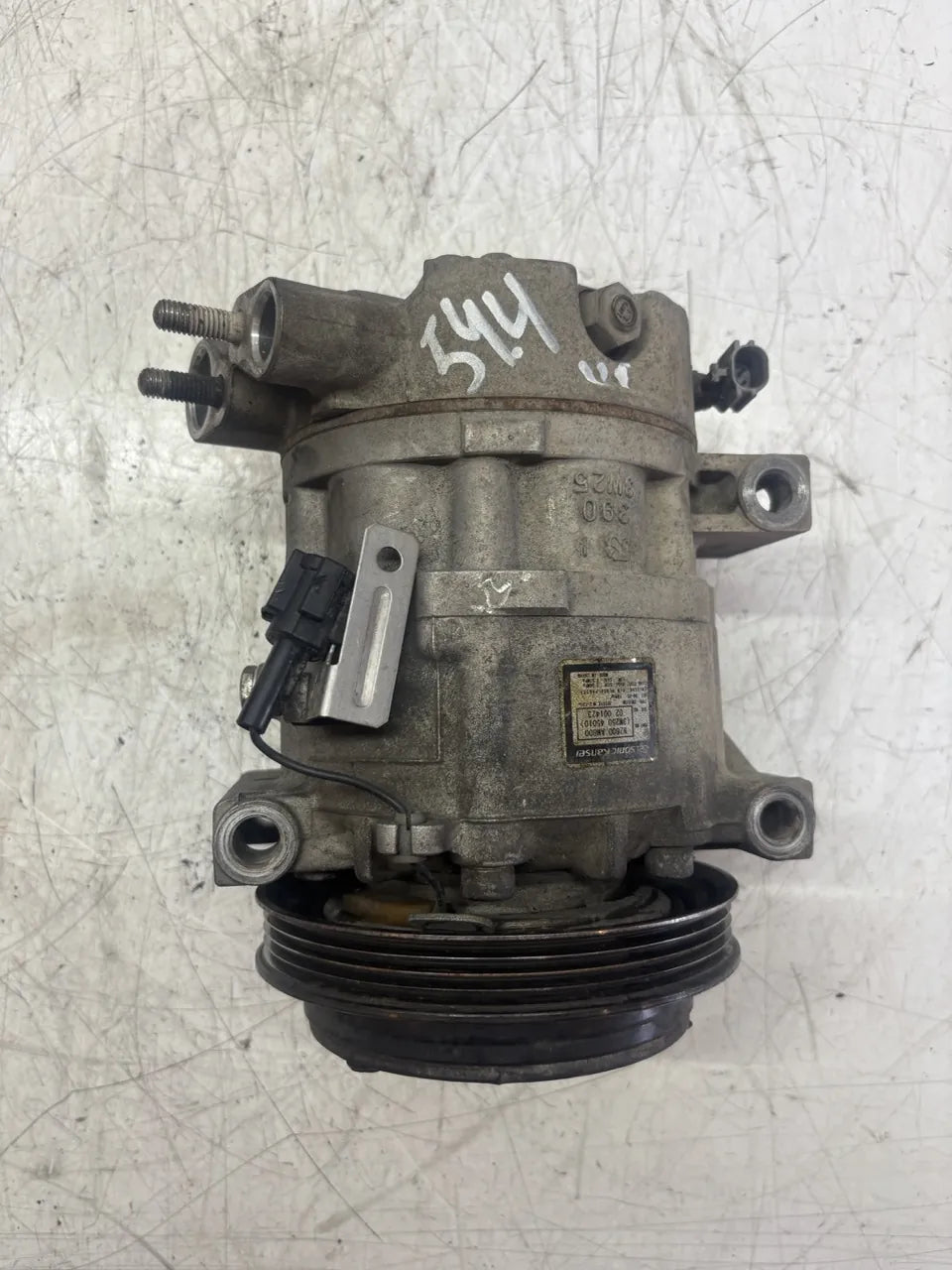 Compresor de aire acondicionado Infiniti Nissan G35 350Z 3.5 V6 VQ35DE VQ35 VQ 92600AM800