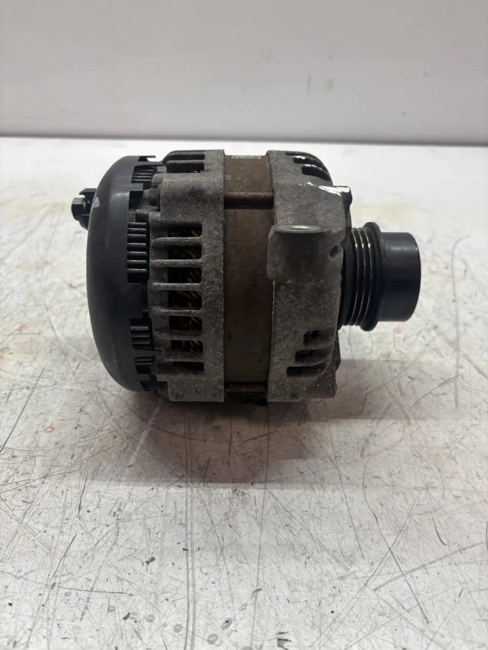 Alternador Ford Explorer 2.0 gasolina T20HDTX DG1T-10300-AE