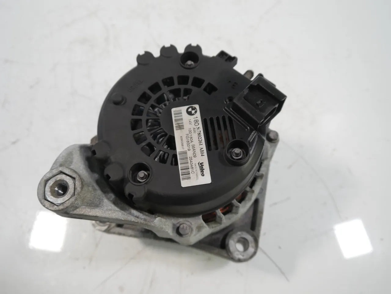 Alternador BMW Serie 1 E87 2.0 118d N47D20C N47 7802261