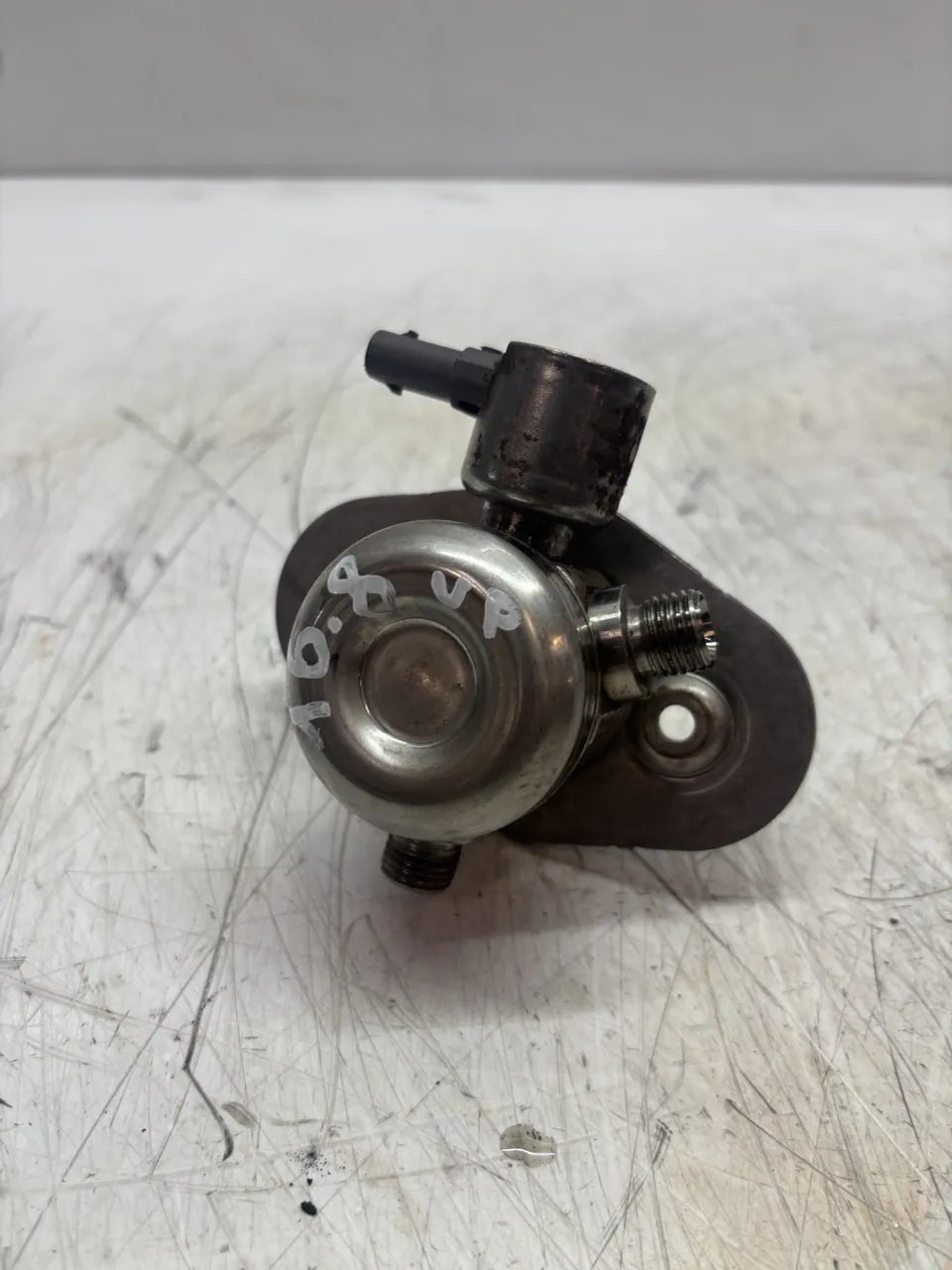 Bomba de combustible BMW Serie 7 F01 F02 F04 4.4 750i Li xDrive N63B44B N63 8604232