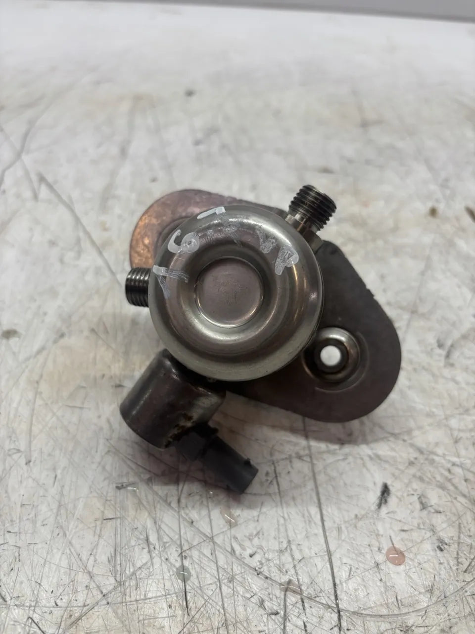 Bomba de combustible BMW Serie 7 F01 F02 4.4 750i Li xDrive N63B44B N63 8604232