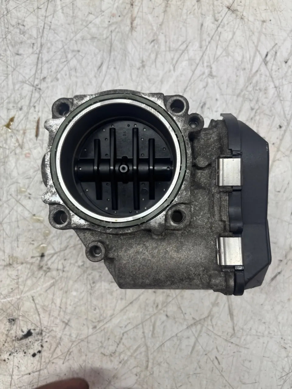 Mariposa BMW Serie 7 F01 F02 F04 4.4 750i Li xDrive N63B44B 7555944