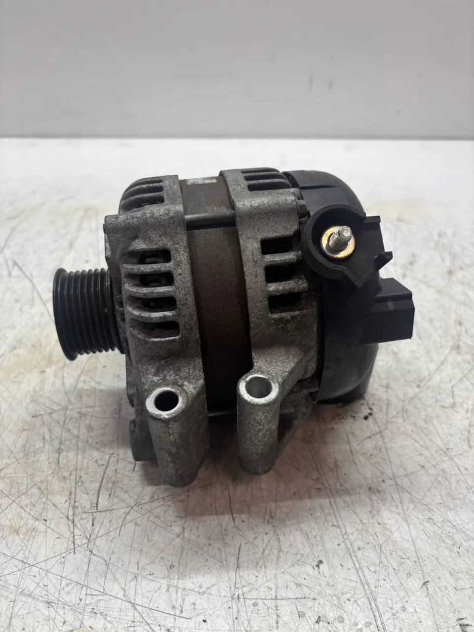 Alternador BMW 4.4 750i Li xDrive N63B44B N63 7606628