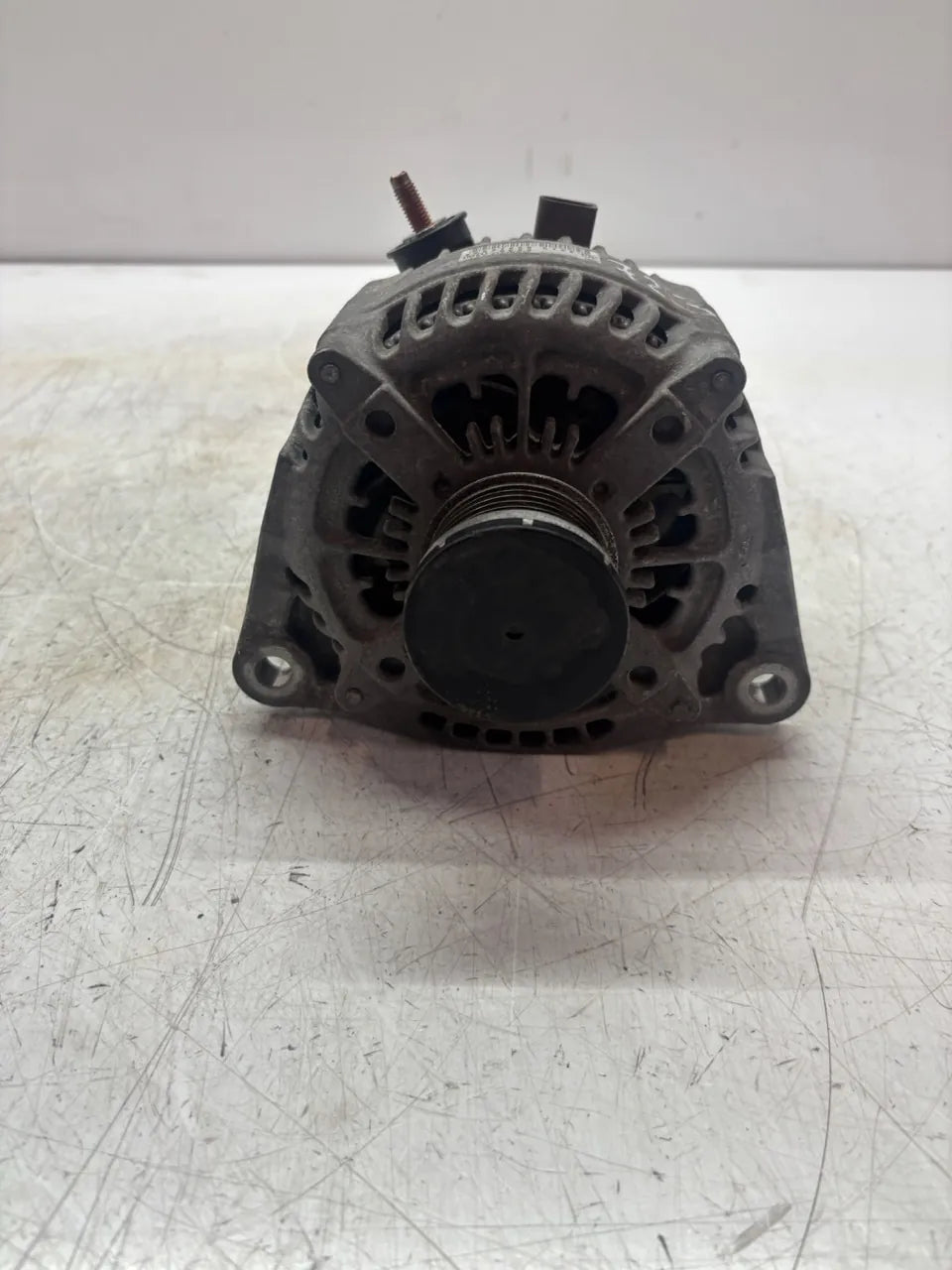 Alternador Alfa Romeo Guilia 952 2.0 gasolina AWD Q4 55273835 104211-0690