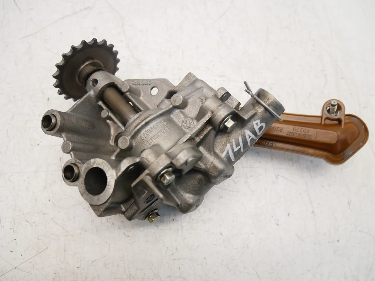 Bomba de aceite Opel Nissan Vivaro Primastar 2.0 CDTi M9R780 M9R LDN 8200345757