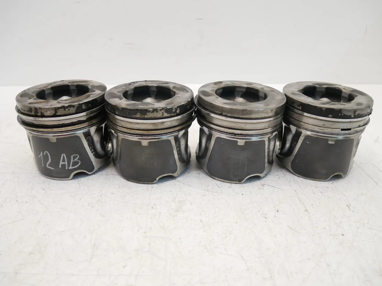 pistones Opel Nissan Vivaro Primastar 2,0 CDTi M9R780 M9R LDN 1295 4 unidades