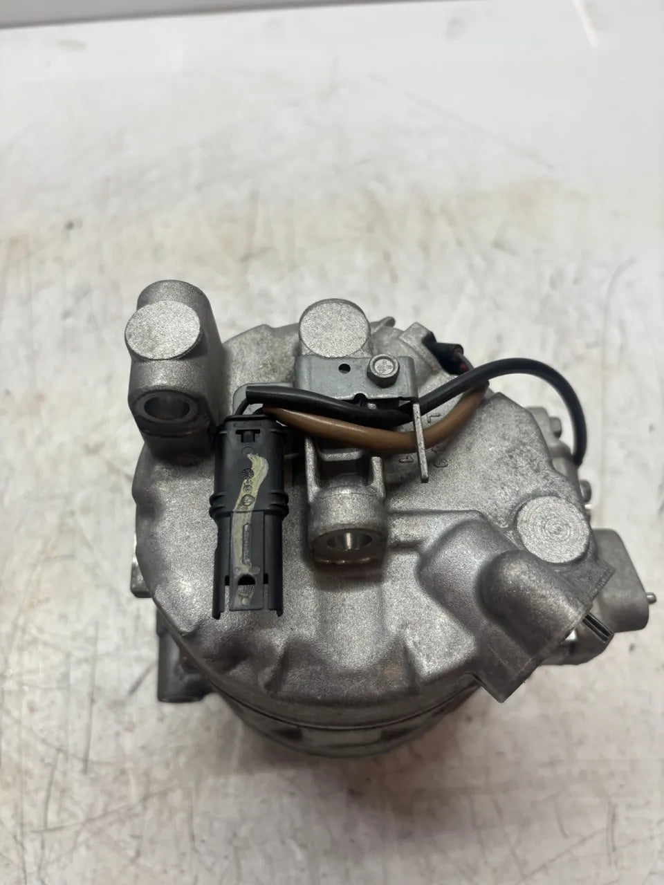 Compresor de aire acondicionado BMW X5 F15 4.4 xDrive50i N63B44O1 N63B44B N63 9154072