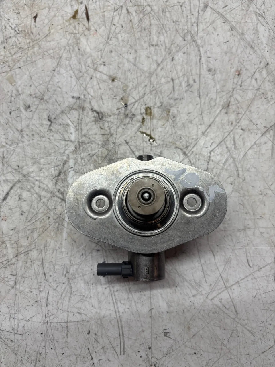 Bomba de combustible BMW X5 F15 4.4 xDrive50i N63B44O1 N63B44B 8604232