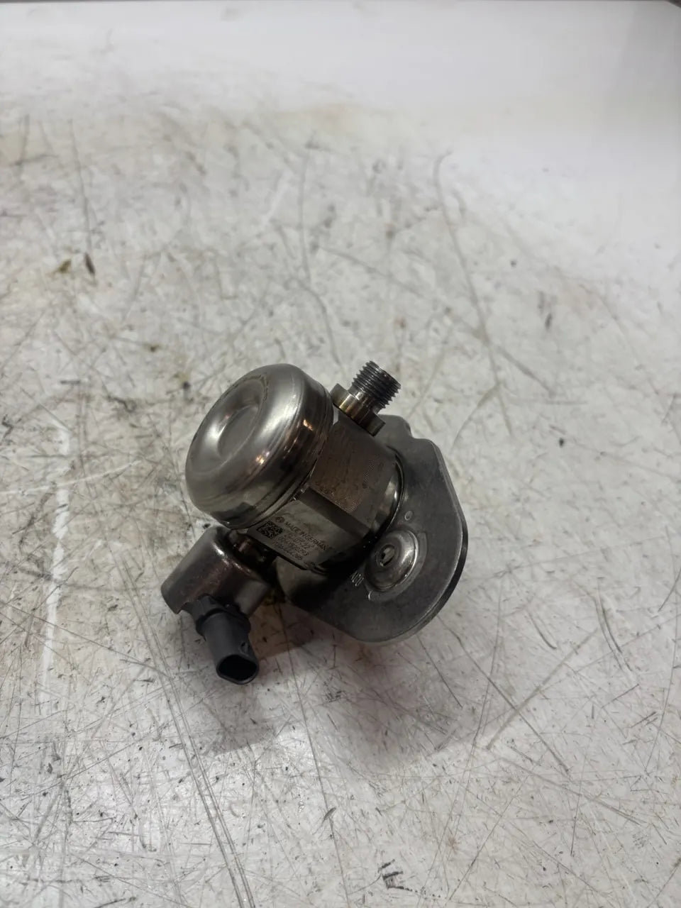 Bomba de combustible BMW X5 F15 4.4 xDrive50i N63B44O1 N63B44B N63 8604232