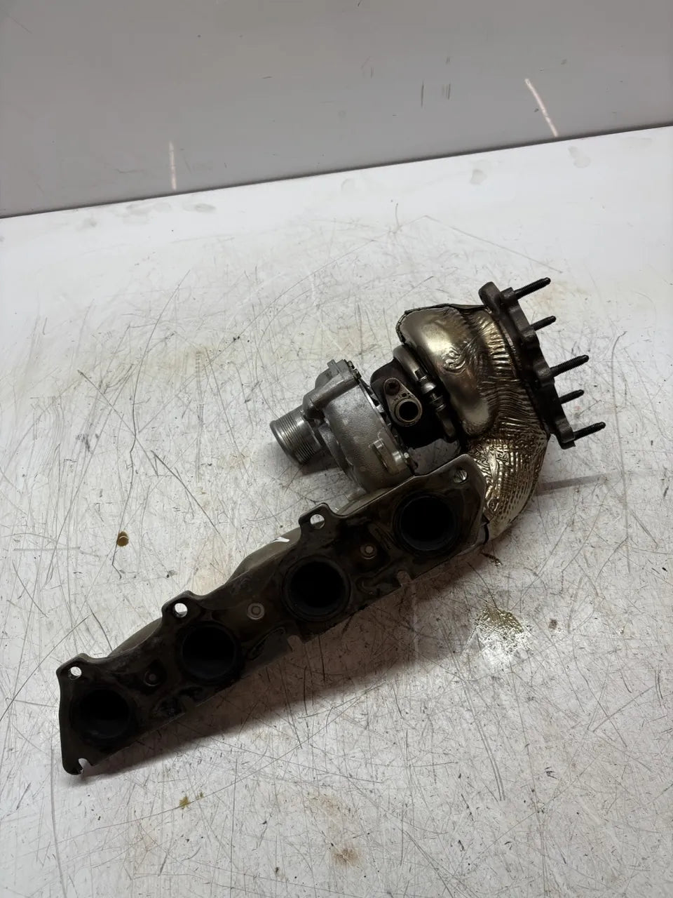 Turbocompresor Audi A6 C7 S6 A7 S7 4.0 quattro V8 CEUC CEU 079145704E