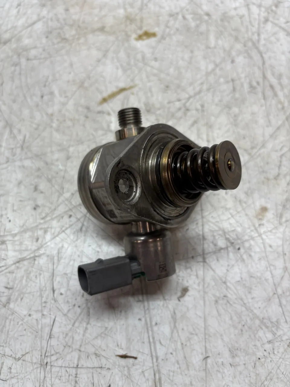 Bomba de combustible BMW Serie 7 F01 F02 F03 F04 4.4 gasolina 750i N63B44A N63