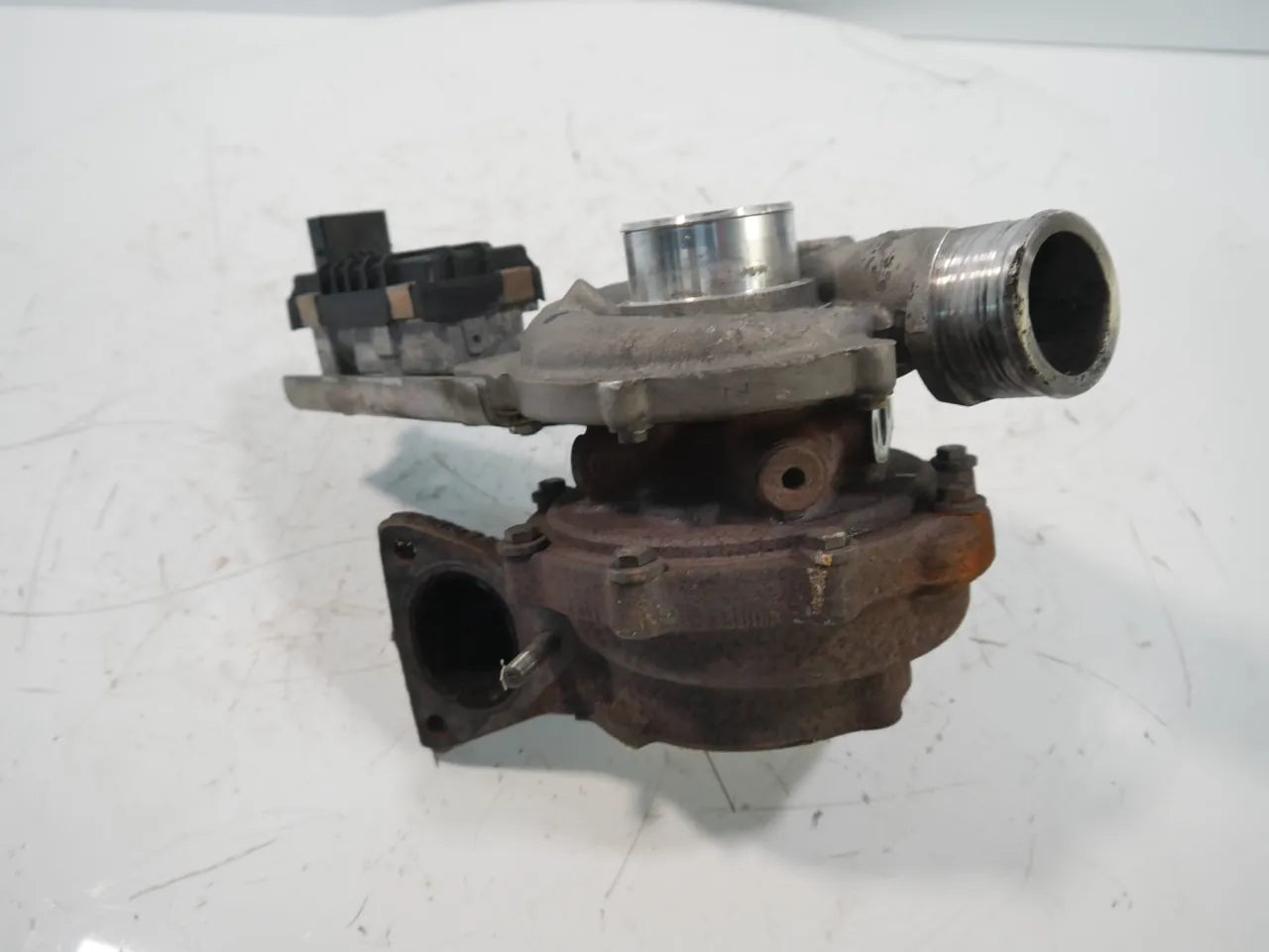 Turbocompresor Volvo XC90 2.4 D5 AWD D5244T4 30757080