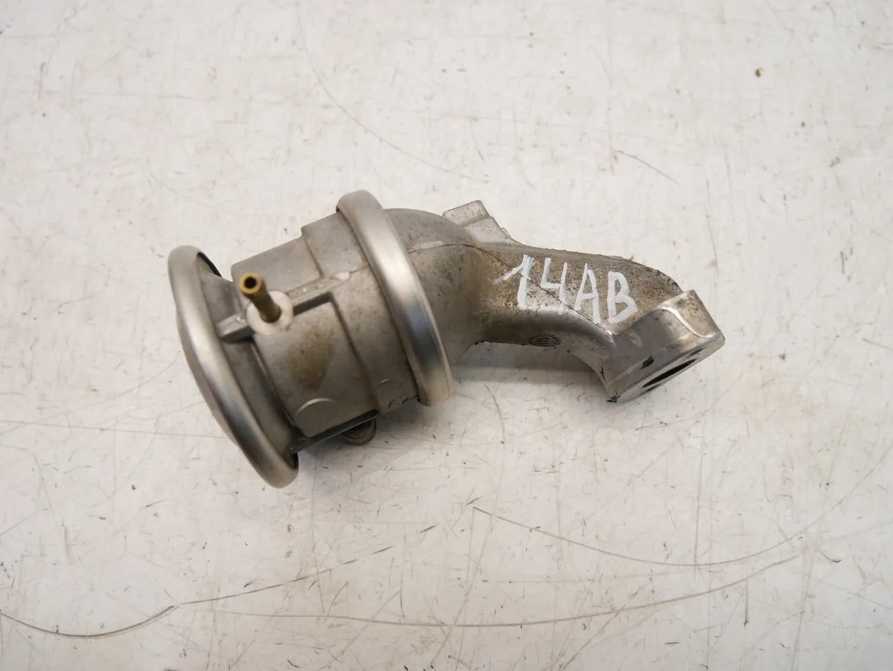 Válvula EGR Audi Q7 3.0 TFSI quattro CTWB CTWA CTW 06E131101J