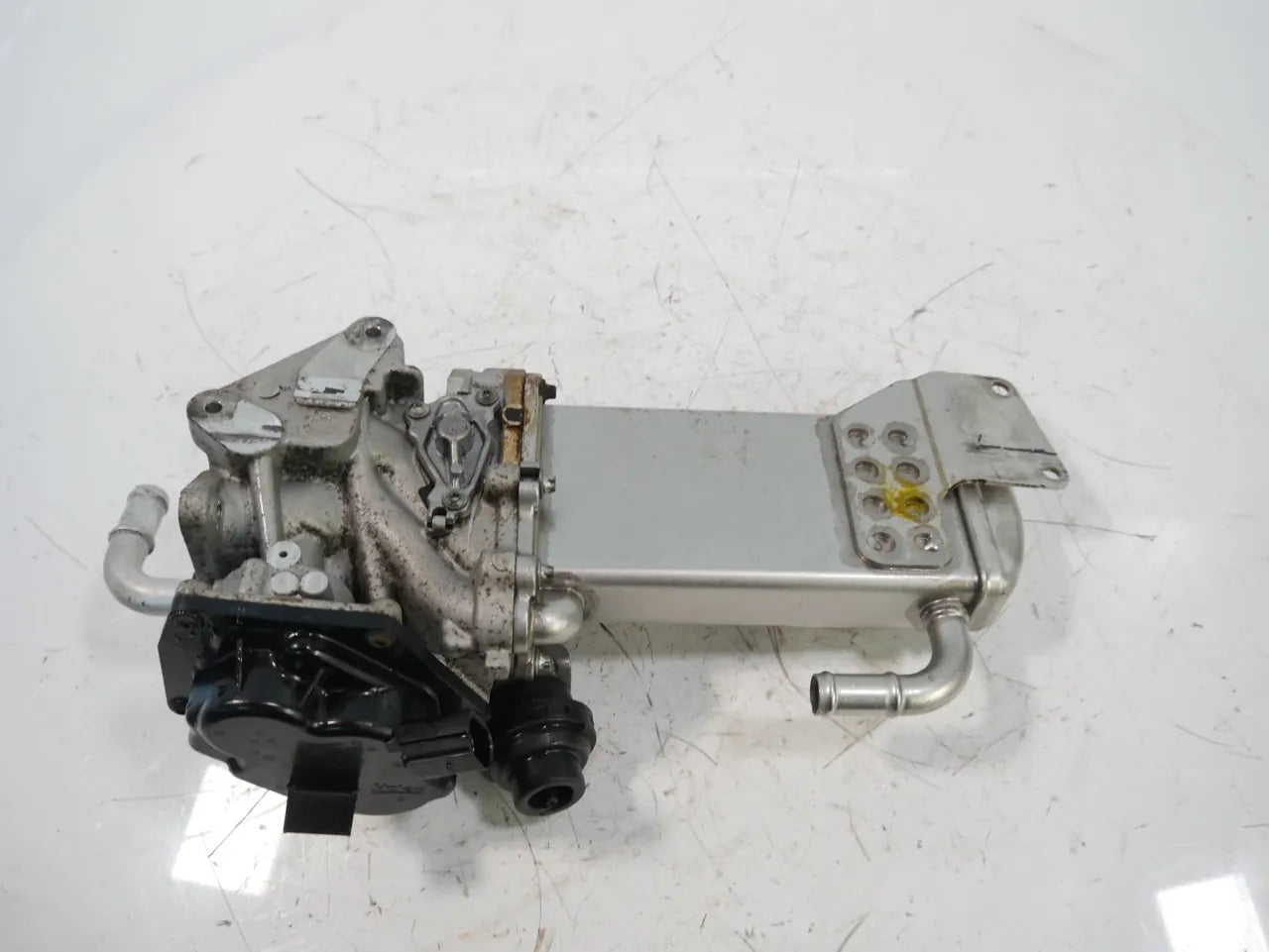 Enfriador de gases de escape Volkswagen Transporter T5 2.0 TDI CAAC CAA V29041284