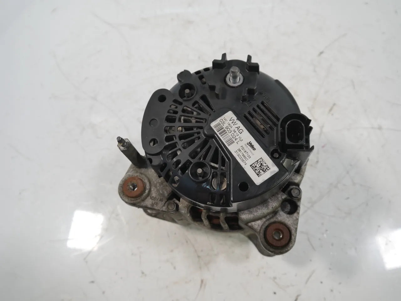 Alternador Volkswagen Transporter T5 T6 2.0 TDI CAAC CAA 03L903024L