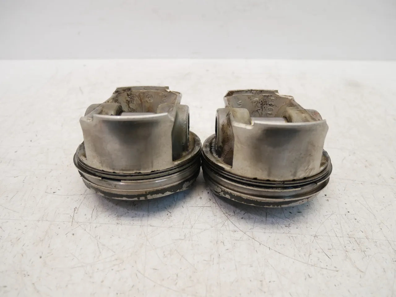 pistones Audi Q7 3.0 TFSI CJWB CJW 84L111 2 unidades