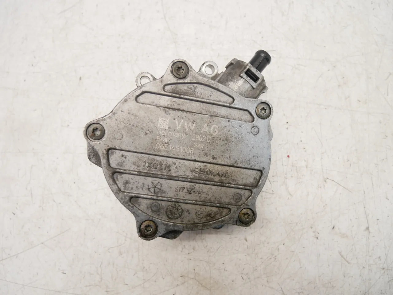 Bomba de vacío Bomba de vacío Audi Q7 3.0 TFSI CJWB CJW 06E145100R