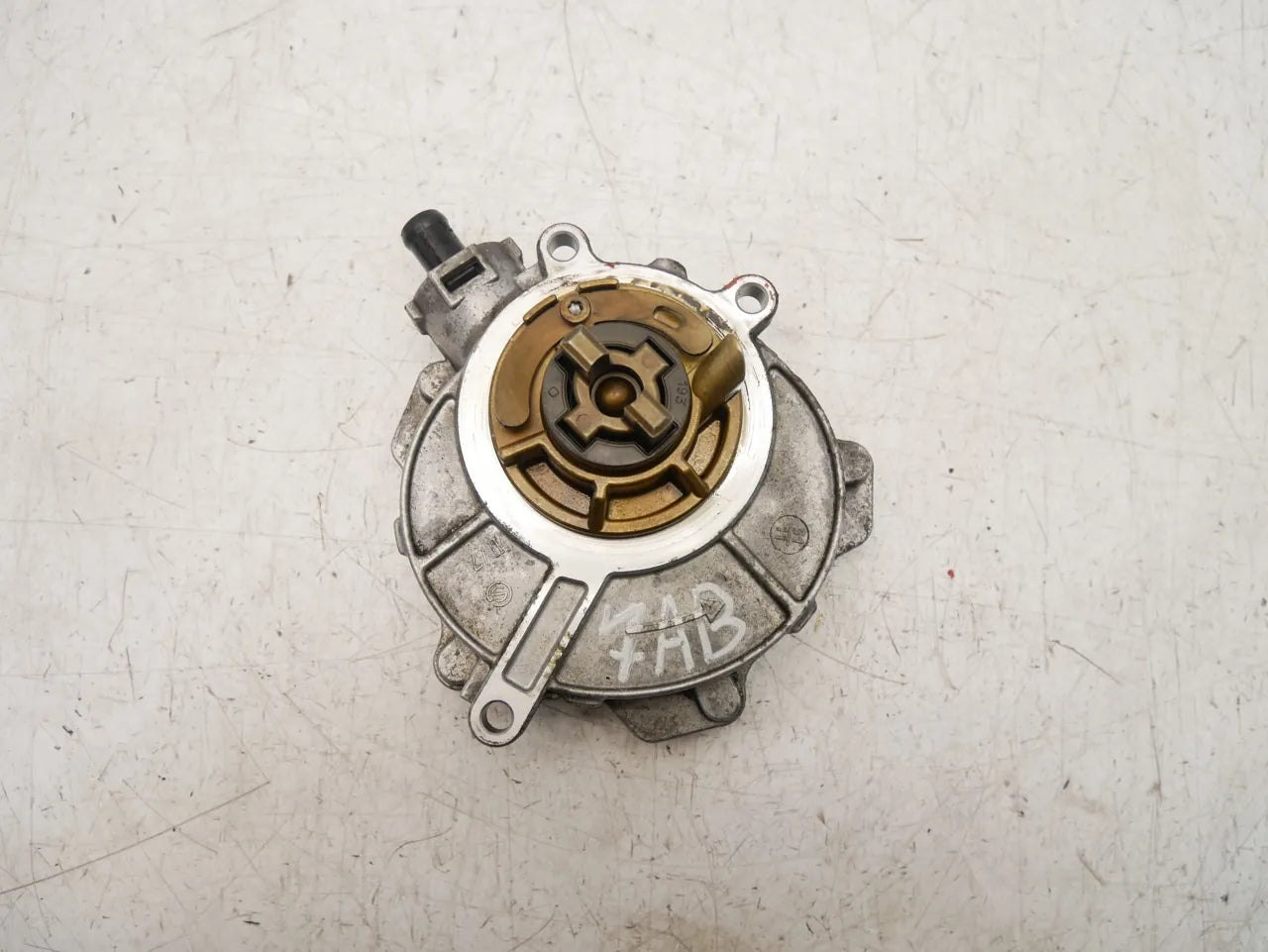 Bomba de vacío Bomba de vacío Audi Q7 3.0 TFSI CJWB CJW 06E145100R