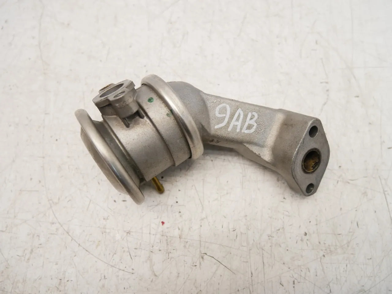 Válvula EGR Válvula de recirculación de gases de escape Audi Q7 3.0 TFSI CJWB CJW 06E131102B