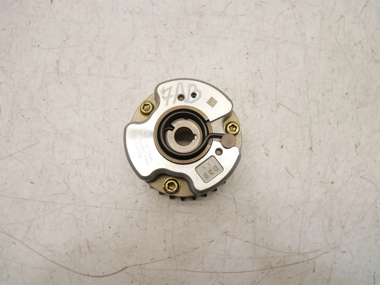 Polea árbol levas Audi A6 3.0 TFSI quattro CREC CRE 06E109084N
