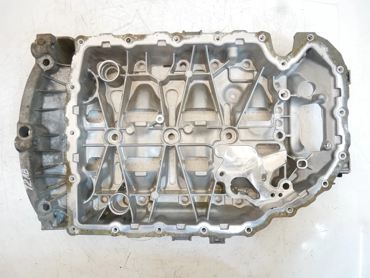 Pieza superior del cárter de aceite Volkswagen A3 Golf 2.0 TFSI TSI DDSA DDS DKZ CZP 06K108608CT