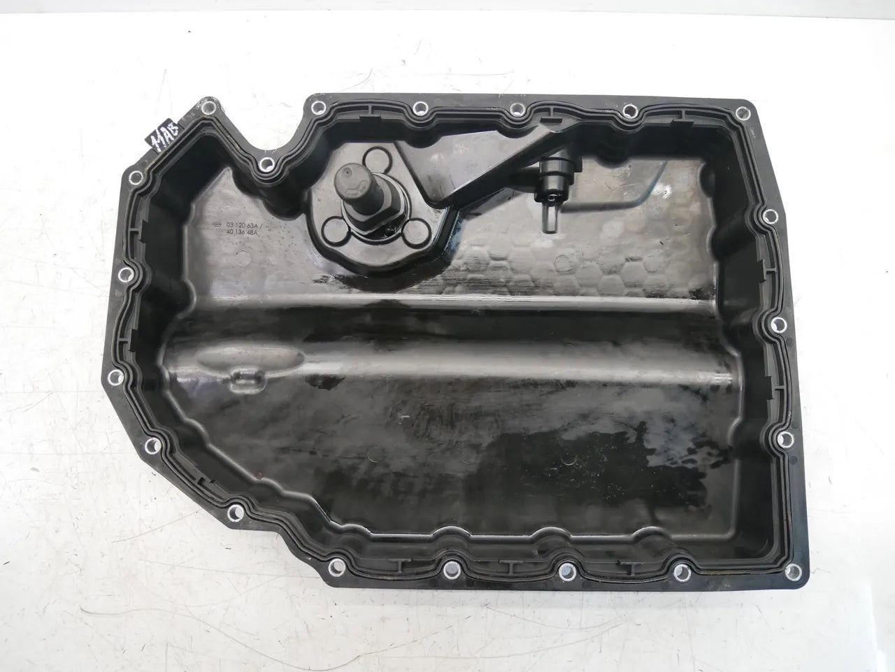 Pieza inferior del cárter de aceite Volkswagen A3 Golf 2.0 TFSI TSI DDSA DDS DKZ CZP 06K103598R