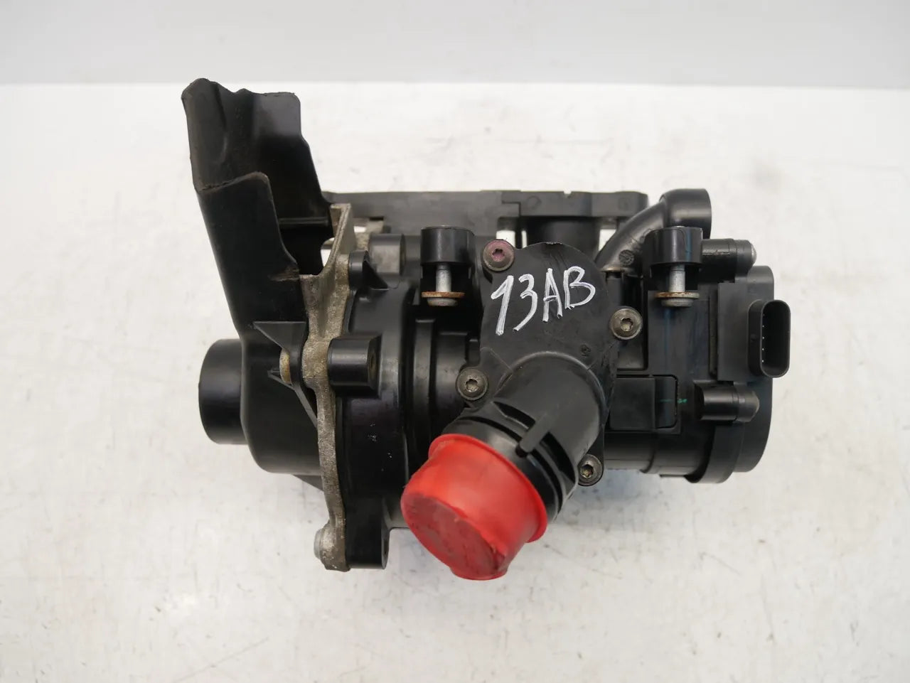 Bomba de agua Volkswagen A3 Golf 2.0 TFSI TSI DDSA DDS DKZ CZP 06L121111J
