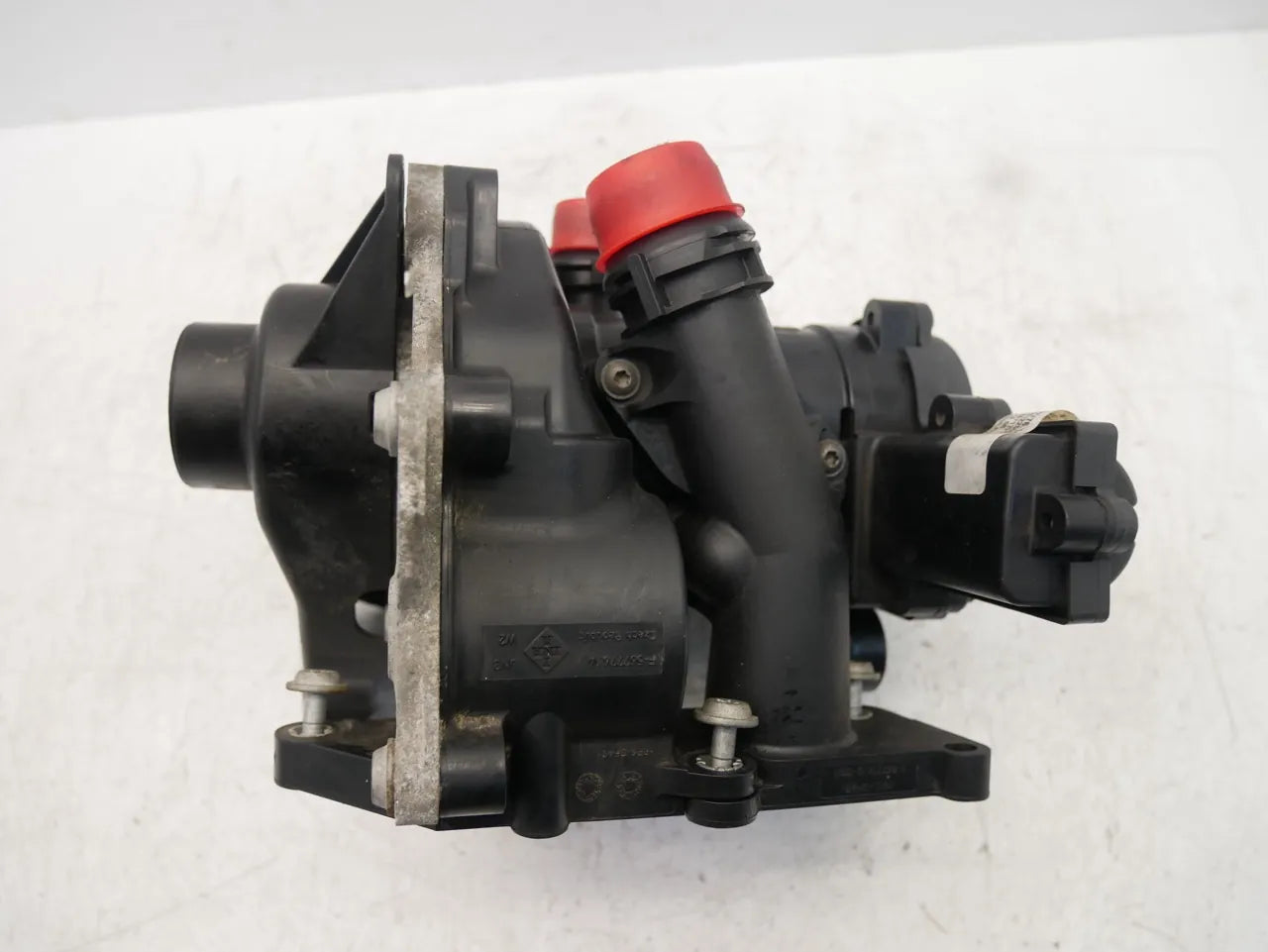 Bomba de agua Volkswagen A3 Golf 2.0 TFSI TSI DDSA DDS DKZ CZP 06L121111J