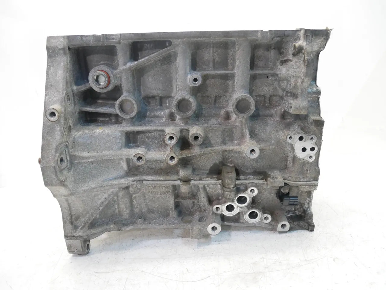 Bloque motor Defectuoso Mazda 3 6 2.0 gasolina PEY7 PE0110382