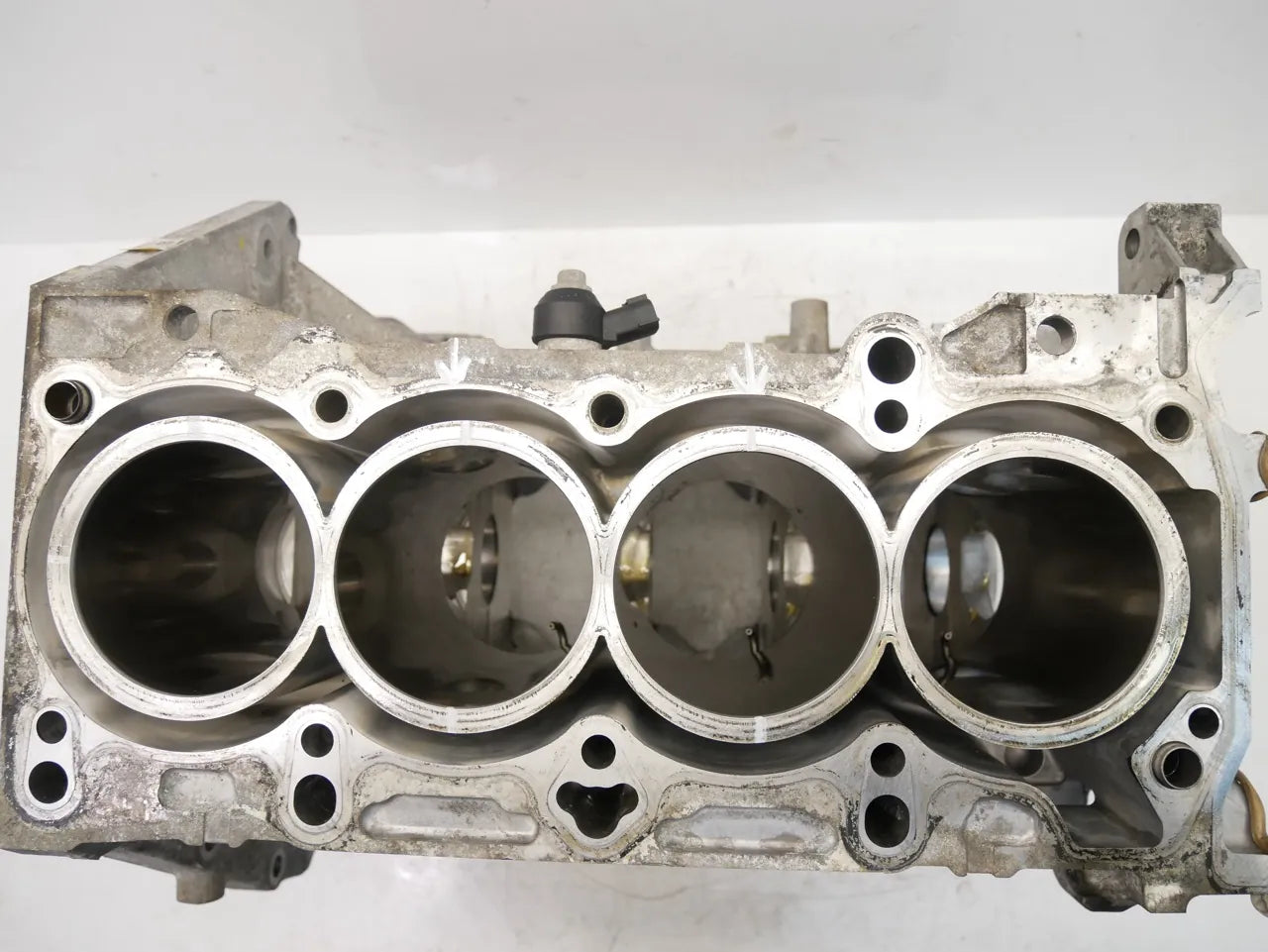 Bloque motor Defectuoso Mazda 3 6 2.0 gasolina PEY7 PE0110382