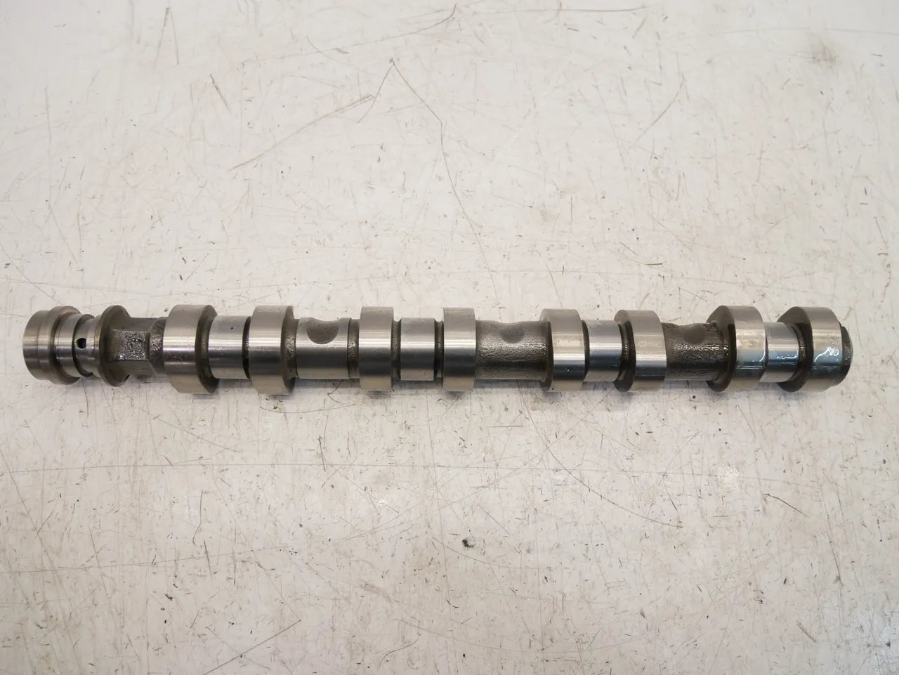 Árbol de levas Opel Astra J 1.4 gasolina A14NET B14NET 55562231