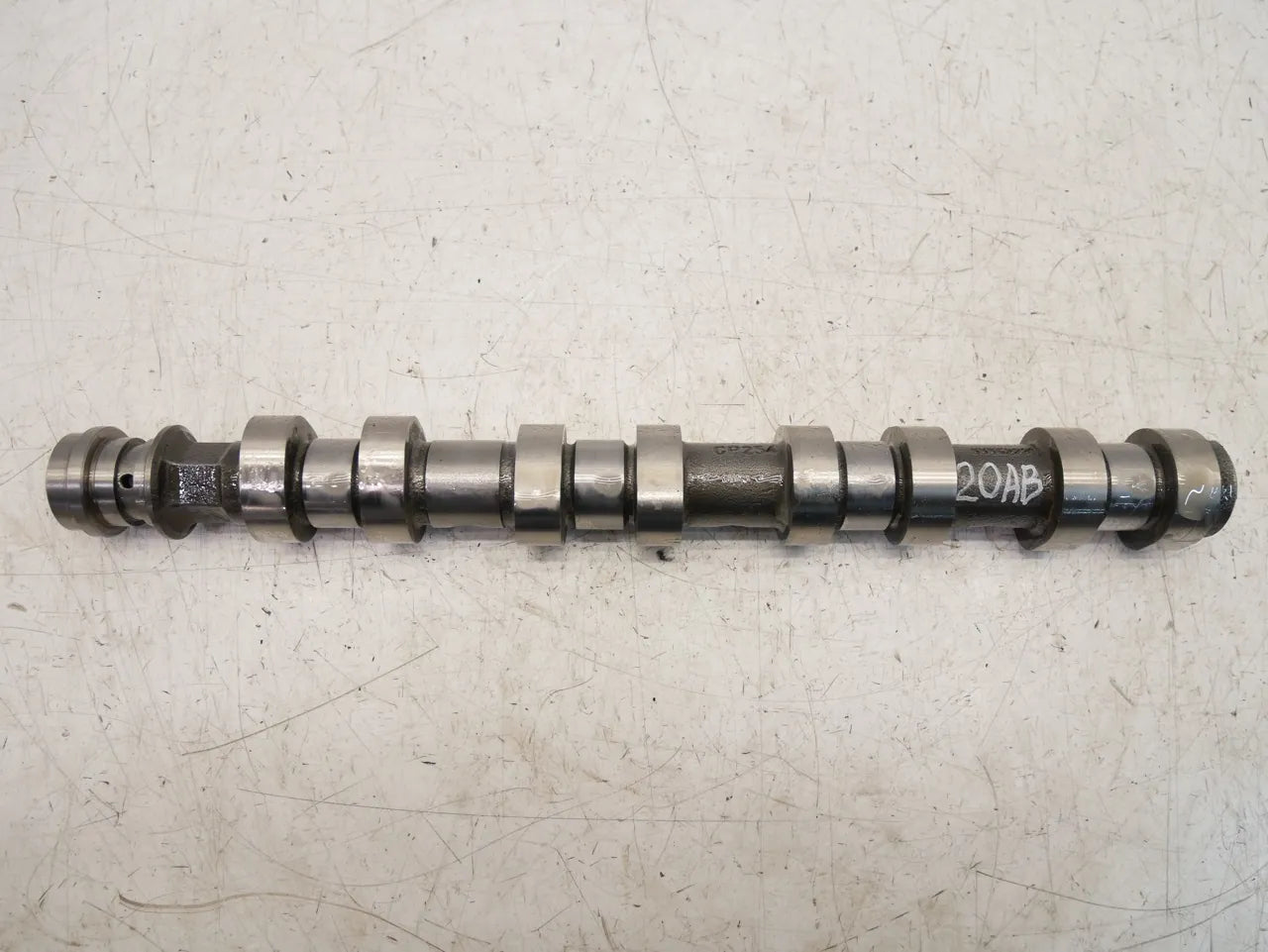 Árbol de levas Opel Astra J 1.4 gasolina A14NET B14NET 55562231