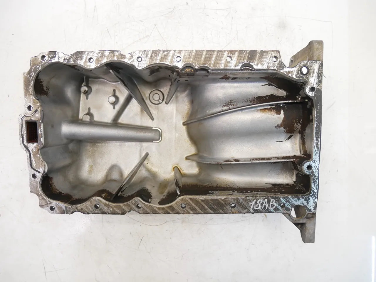 Cárter de aceite Opel Astra 1.4 gasolina A14NET B14NET 55562729