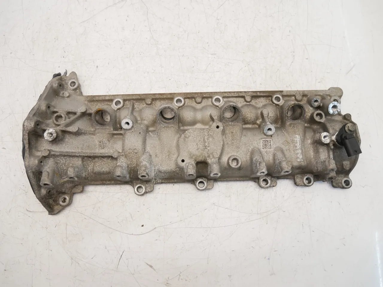 Tapa de válvulas Nissan Qashqai X-Trail III 1.3 DIG-T HR13DDT HR13 132654210R