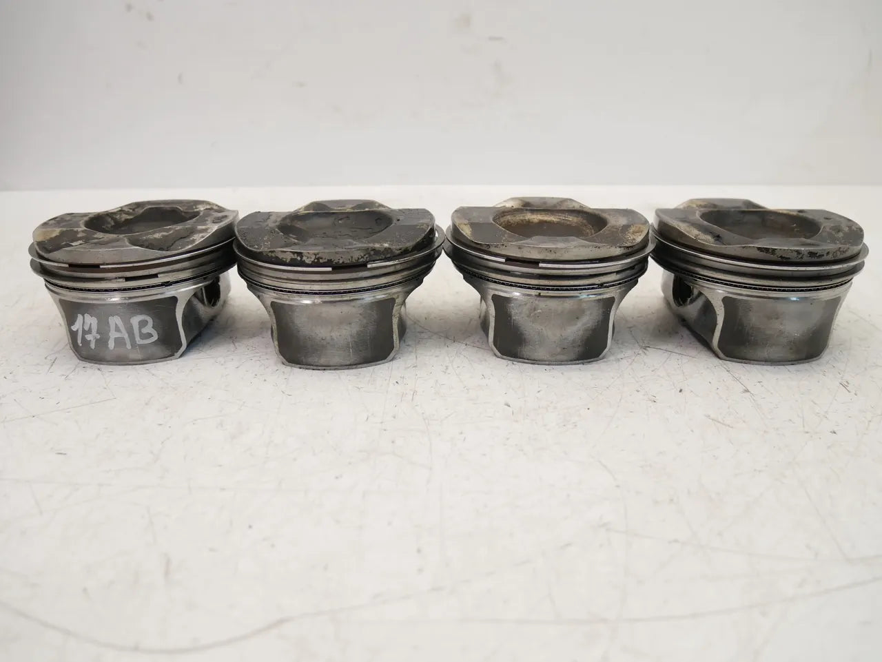 pistones BMW E81 E87 E88 E90 E93 E92 E60 E61 2.0 N43B20A N43 4 unidades