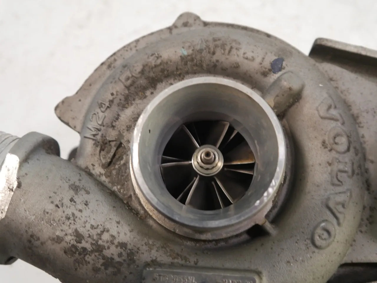 Turbocompresor Volvo XC90 2.4 D5 D5244T4 D52 30757080