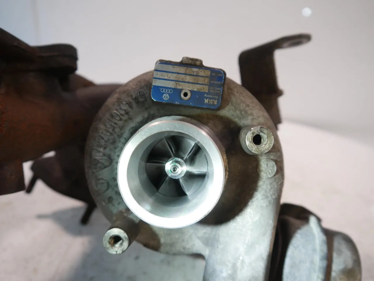 Turbocompresor Volkswagen Skoda Audi Passat Octavia II Leon A3 1.9 TDI BKC 038253014G