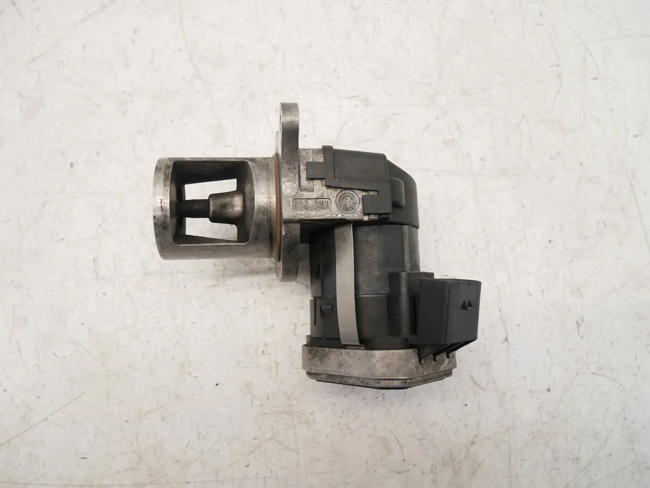 Válvula EGR Mercedes-Benz 3.0 CDI OM642.921 642.920 642.921 A6421400860