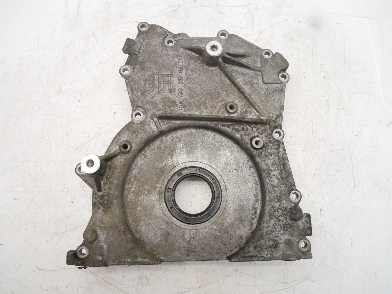 Tapa delantera Mercedes-Benz 3.0 CDI OM642.921 642.920 642.921 A6420150601