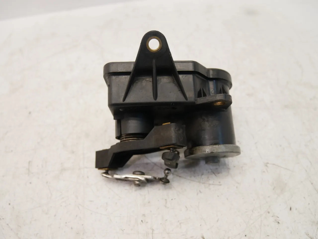 Actuador Mercedes-Benz 3.0 CDI OM642.921 642.920 642.921 A6421500494