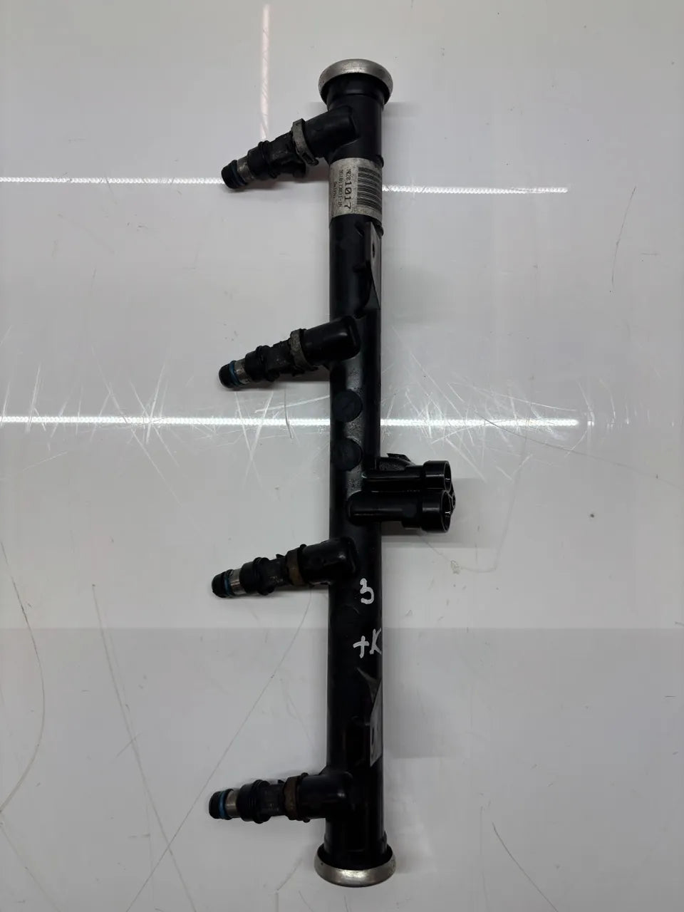 Riel de inyectores Chevrolet Silverado 2500 Sierra 6.0 AWD LQ4 25166925