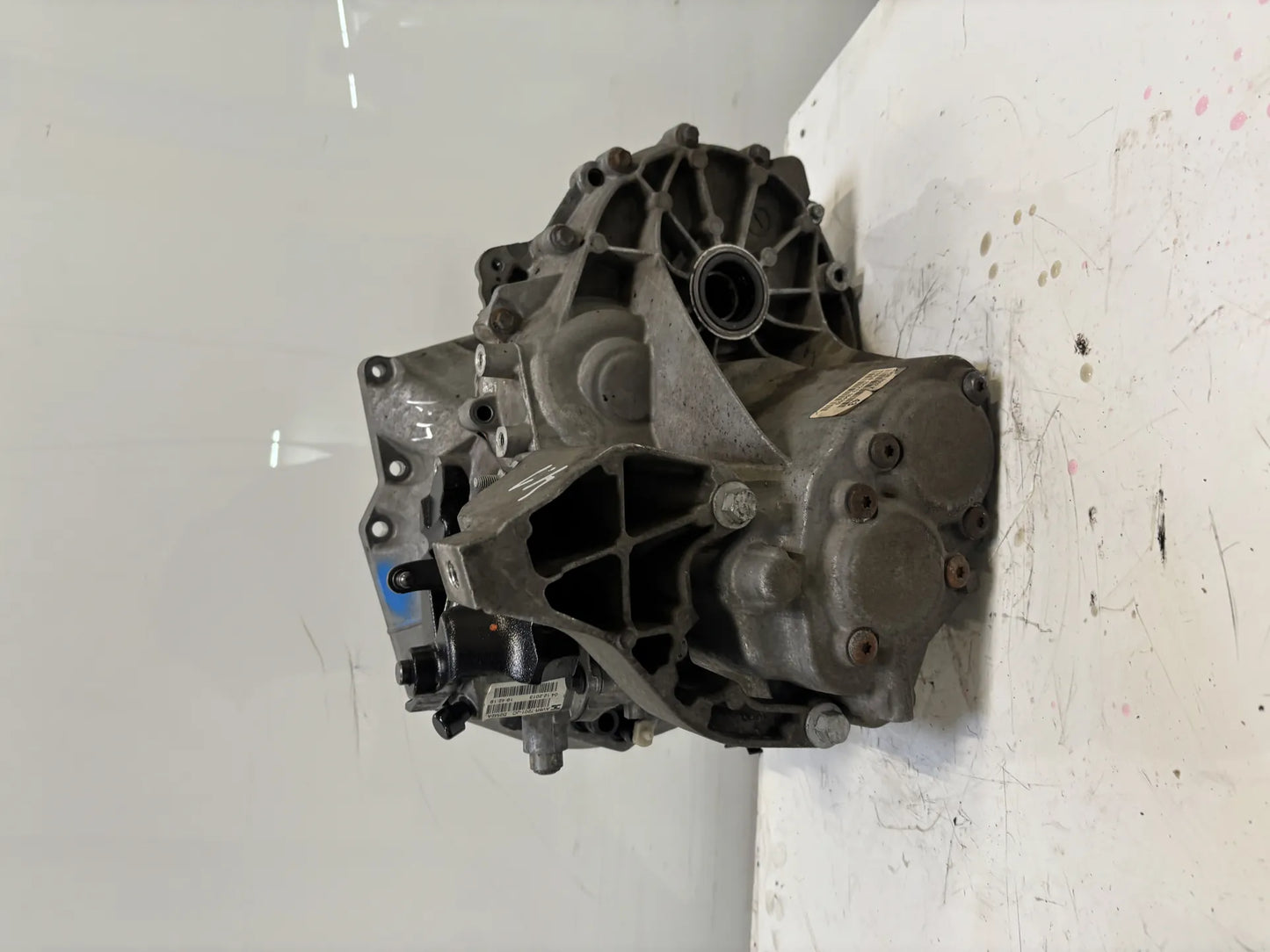 Caja de cambios manual Ford Focus MK3 1.6 TDCi T1DB AV6R-7002-KK 6 velocidades