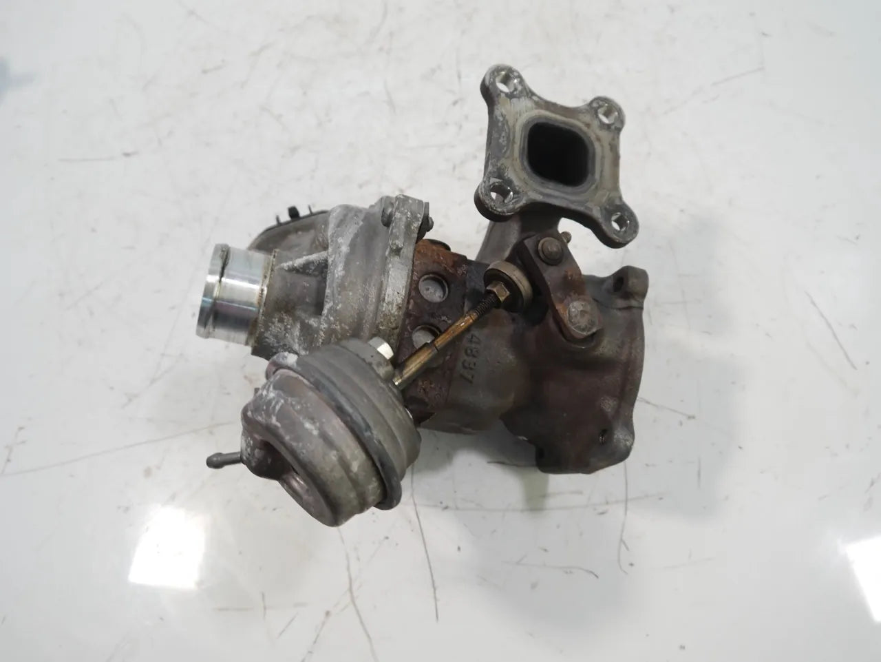Turbocompresor Ford Focus C-Max 1.0 EcoBoost M2DA CM5G-6K682-HD